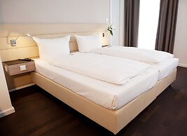 Manhattan Hotel