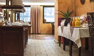 Stargaze Home Hotel