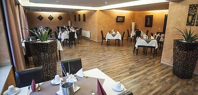 Stargaze Home Hotel