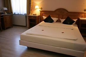 Stargaze Home Hotel