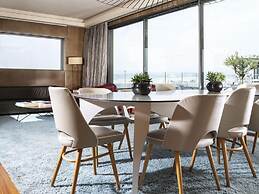 New Hotel