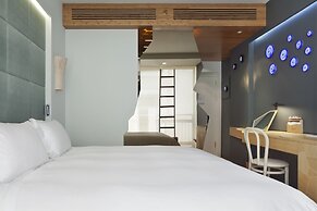 New Hotel