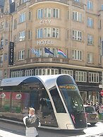 City Hotel
