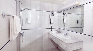 Home Hotel Arcticus
