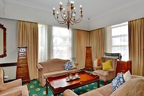 The Balmoral Hotel