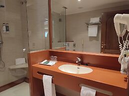 Hotel Sercotel Cuatro Postes