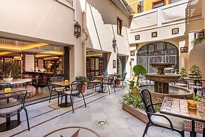 H10 Corregidor Boutique Hotel