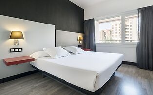 Hotel ILUNION Romareda