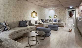 Hotel Riverton