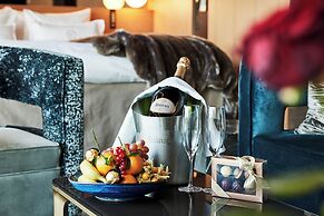 Hotel Riverton