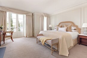 Hayfield Manor