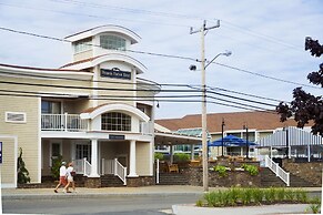 Hyannis Harbor Hotel