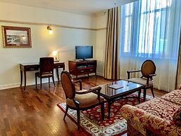 Royal Albert Hotel