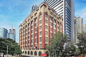 Royal Albert Hotel