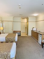 Royal Albert Hotel