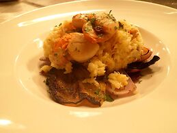 Tufton Arms Hotel