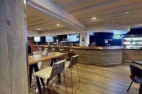 Village Hotel Manchester Hyde