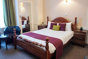 Adelphi Hotel
