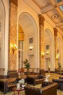 Adelphi Hotel