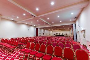 Adelphi Hotel