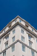 Adelphi Hotel