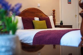 Adelphi Hotel