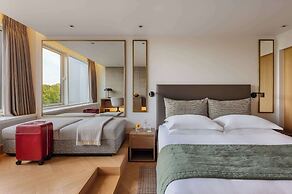 Royal Garden Hotel