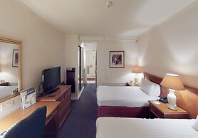 OYO Tong Park Hotel