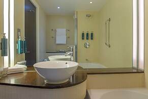 DoubleTree by Hilton London Heathrow Airport