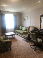 The Leonard Hotel