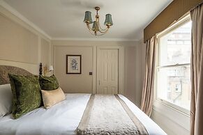 The Leonard Hotel