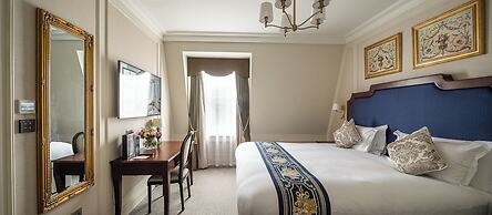 The Leonard Hotel
