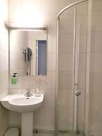 Crystal Plaza Hotel