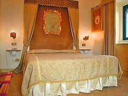 Castello Orsini Hotel
