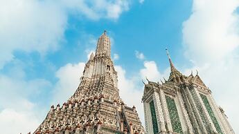 Holiday Inn Bangkok by IHG