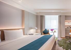 Holiday Inn Bangkok by IHG