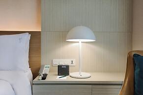 Holiday Inn Bangkok by IHG