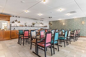 Best Western Plus Edward Hotel