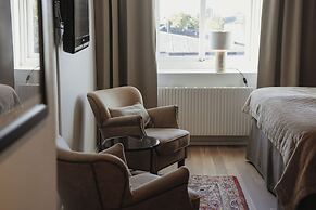Home Hotel Cardinal