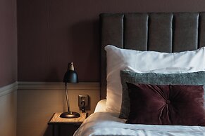 Home Hotel Cardinal