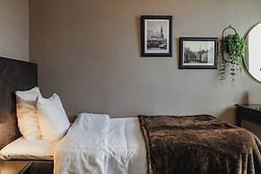 Home Hotel Cardinal