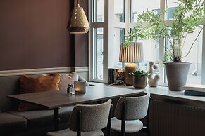 Home Hotel Cardinal