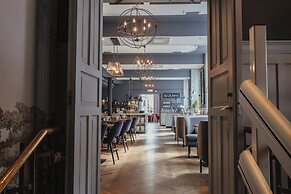 Home Hotel Temperance