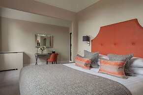 Oatlands Park Hotel