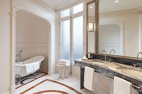 InterContinental Chantilly Chateau Mont Royal by IHG