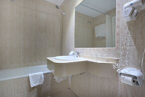 Oasis Cordoba Hotel