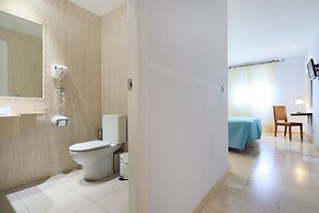 Oasis Cordoba Hotel