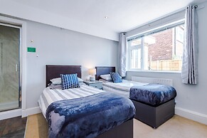 Holcombe Guest House