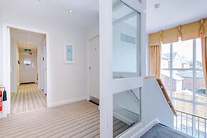 Holcombe Guest House