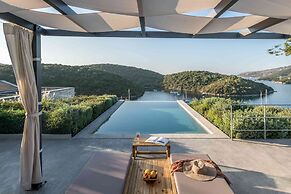 Mövenpick Resort Agios Nikolaos Sivota